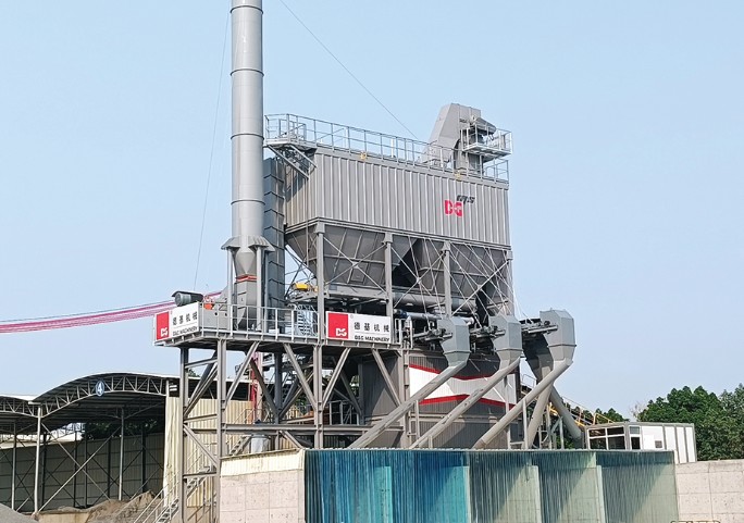 La machine de fabrication de sable de D&G Machinery a été lancée ; le « Système de contrôle intelligent de service DGReach » et les produits DGXi sont entrés sur le marché